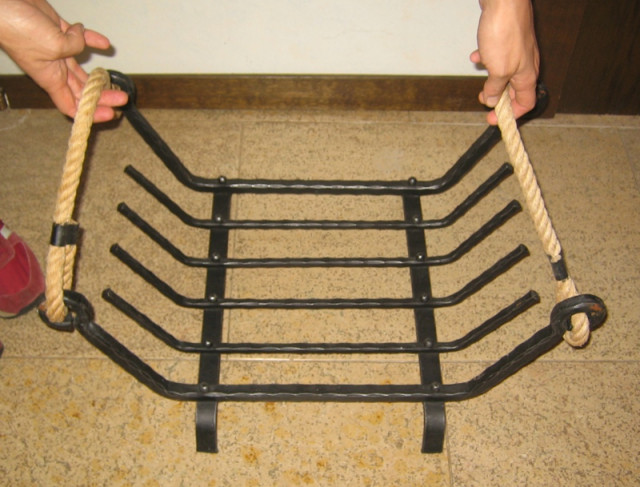 Exclusives Kaminbesteck, Holzkorb und Kaminrost mit Aschefang - Sonstige Anzeigen - Olching
