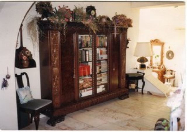 Traumhafter Bücherschrank Nussbaum 1920/30 - Sammlungen - Bochum