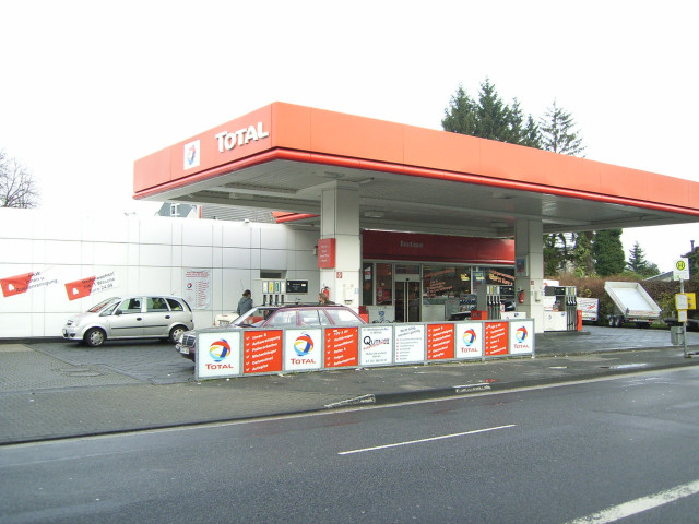 Reifenwechsel inkl. 1 Wäsche ab 24,99 Euro - Dienstleistungen Business Gewerbe - Willich