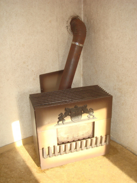 Ölöfen und Öltank - Handwerk Hausbau Garten - Spiesen