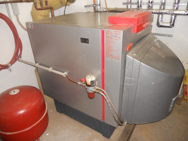 Viessmann Öl/Gaskessel Vitola 200 - Handwerk Hausbau Garten - Sasbachwalden