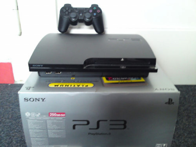 Sony Playstation 3 Slim 250GB + 10 Spiele + Garantie - Hobby Spiele - cottbus
