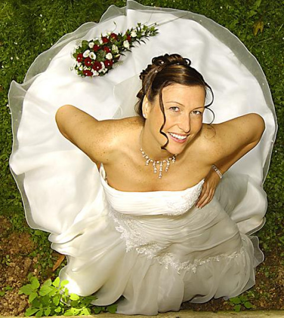 Verkaufe Brautkleid von Maggie Sottero für nur 450 Euro! - Kleidung Schmuck Accessoires - Udenheim