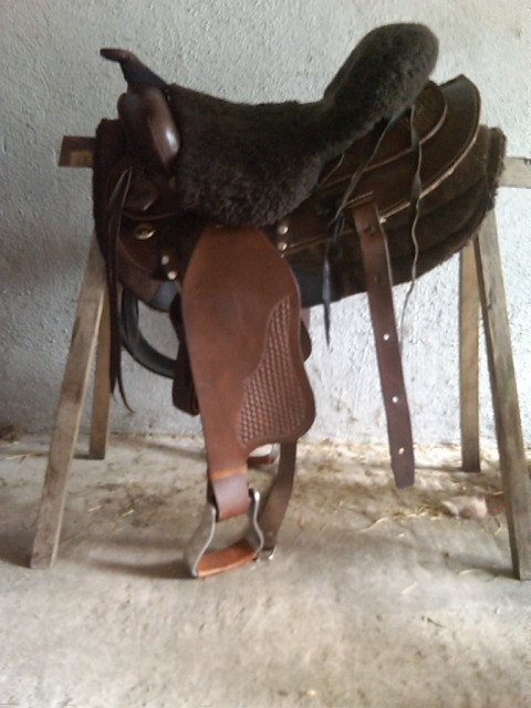 Neuwertiger Westernsattel - Tiere - Windhagen