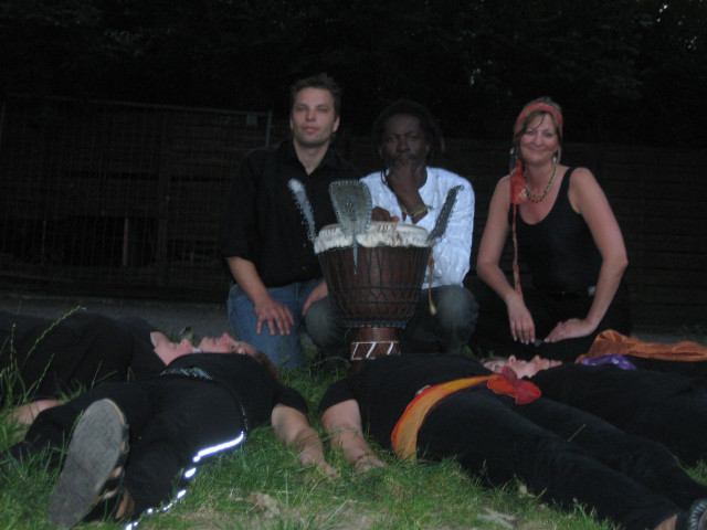 TROMMELGRUPPE ASSAMAN SUCHT EINEN GEEIGNETEN PROBERAUM AB SOFORT - Musik - LEVERKUSEN