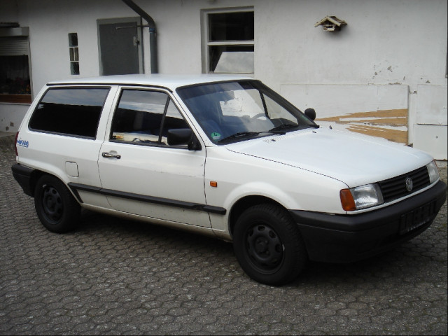 VW Polo Weiß Typ 86C ( Kombi ) - Autos nach Marken - Köln