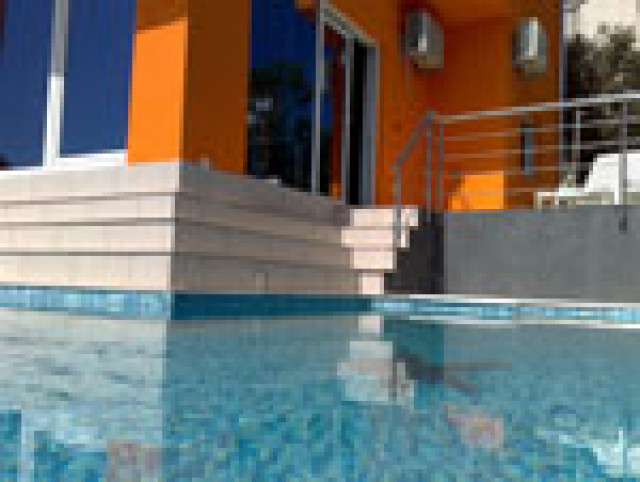 Kroatien Urlaub Ferienwohnugen  mit pool 50 rabatt - Urlaub Reise - Trogir Dalmatien