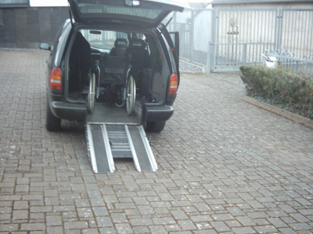 Helfen, Betreuen und Begleiten,  - Dienstleistungen Business Gewerbe - Dickenschied