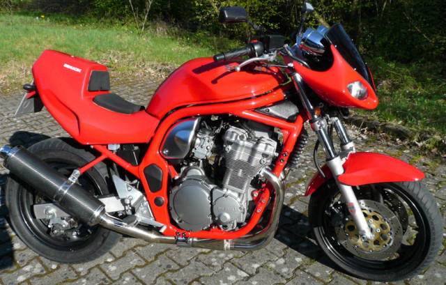 Suzuki Bandit GSF-600 GN-77B StreetFigther rot - Motorraeder und Teile nach Marken - Dogern