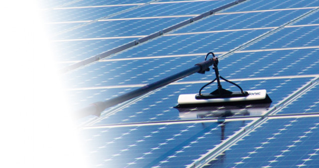 Professionelle Montage & Reinigung von Solaranlagen und Photovoltaik - Handwerk Hausbau Garten - Regensburg