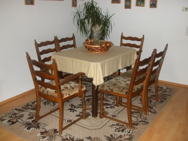 Esszimmermöbel - Moebel Haushalt - Neu-Anspach