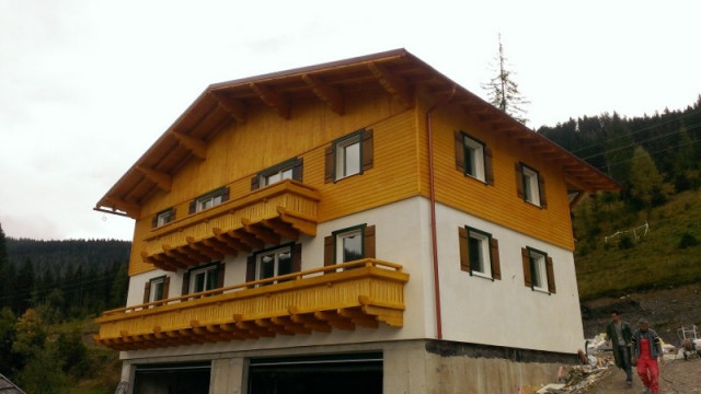 Fertighäusern mit Holz-Rahmen - Dienstleistungen Business Gewerbe -  Romania - Arad