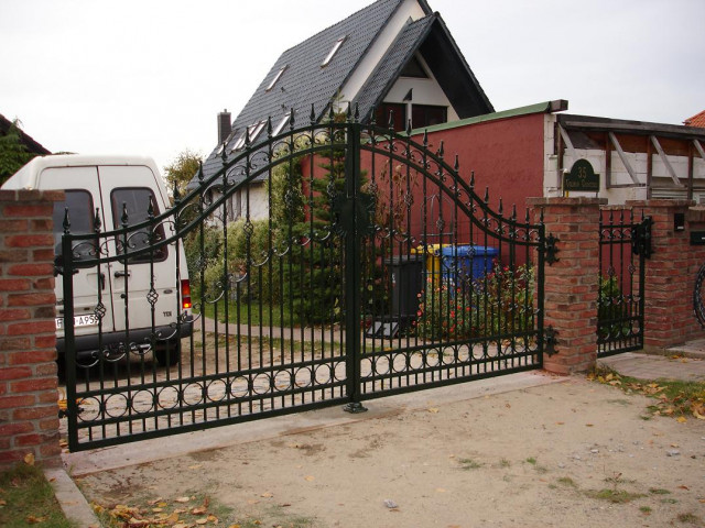 Metallzäune - Handwerk Hausbau Garten - Witnica / Polen