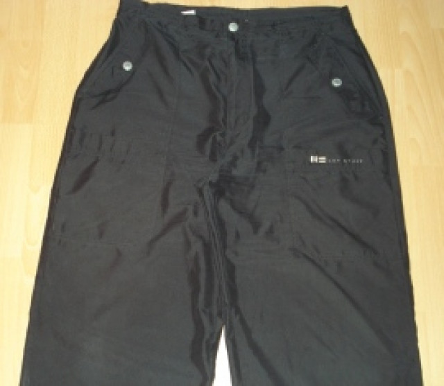 Hose mit Gold T-Shirts - Kleidung Schmuck Accessoires - Erftstadt