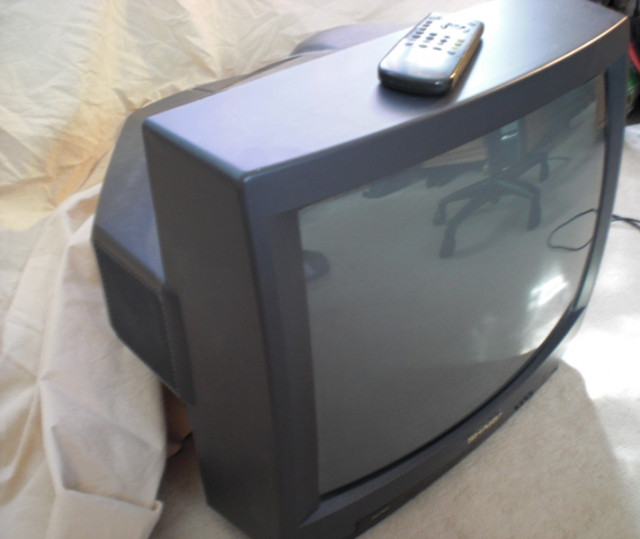 Fernseher Sharp 51cm zu verkaufen - Tv Hifi Video Audio - Bad Malente