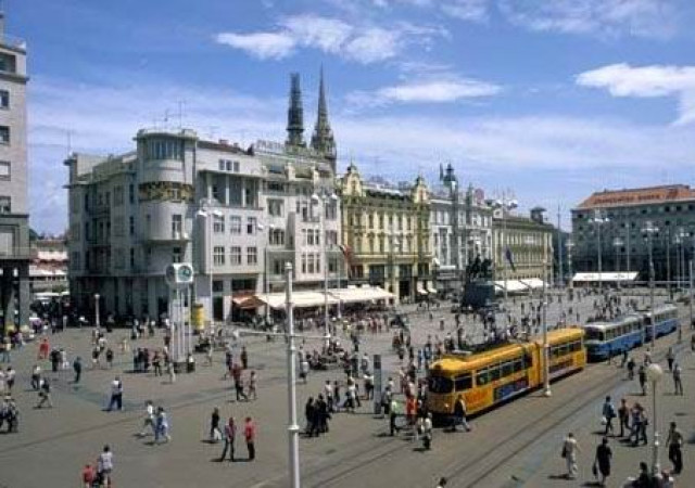 KROATIEN ZAGREB VERKAUFEN BAUGRUENDSTUCK VON M2 15785 - Immobilien - Zagreb