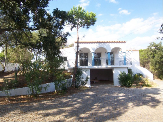 2027 Villa in Porches an der Algarve in Portugal - Immobilien - Carvoeiro
