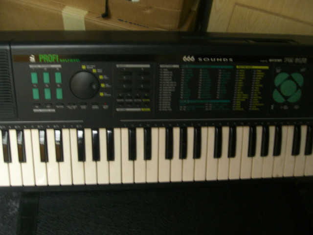 Keyboard von Bontempi - Musik - Rotenburg