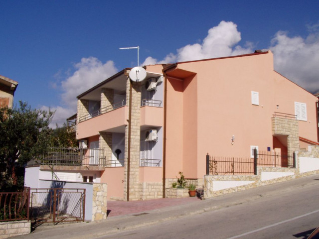 Private Apartments in Kroatien sehr günstig!!! - Ferienwohnung Haus - Makarska