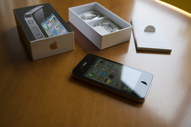  iPhone 4G 32GB werk freigeschaltet - Telekommunikation -  Tönisvorst