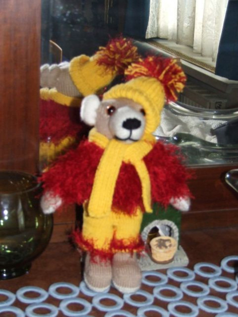 Süßer TEDDYBÄR mit Kleidung  HANDARBEIT   NEU - Sammlungen - Wien