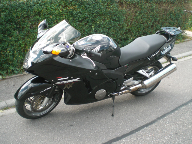 Honda CBR 1100 XX SuperBlackbird - Motorraeder und Teile nach Marken - Weil der Stadt