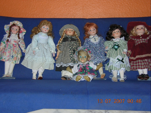 7 PUPPEN 30cm bis 40cm mit standfuss - Sammlungen - Dusburg