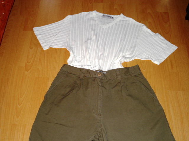 Short + T-Shirt - Kleidung Schmuck Accessoires - Erftstadt