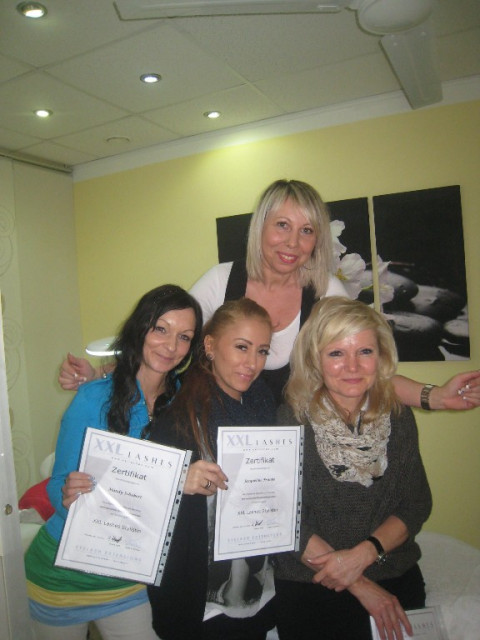 Einzelwimpernverlängerung Wimpernbüschel Ausbildung Schulung Workshop Umschulung - Wellness Gesundheit - Chemnitz 