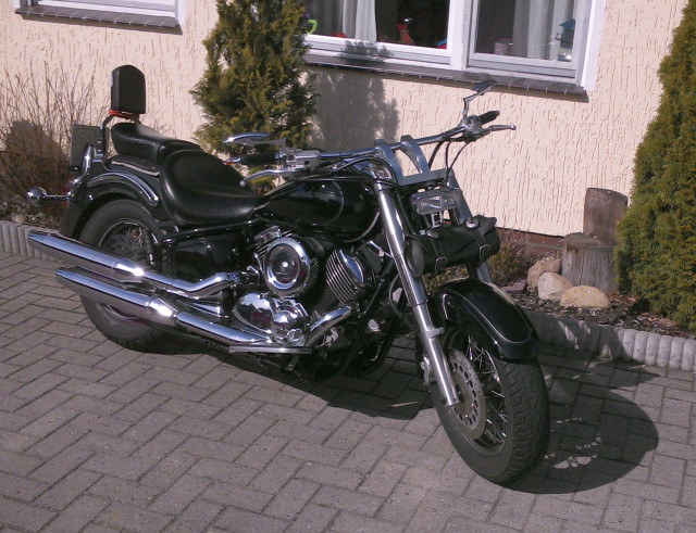 XVS 1100 Dragstar erst 20.000 BJ. 06 auch Tausch gegen SUV oder Pickup - Motorraeder und Teile nach Marken - Adelheidsdorf