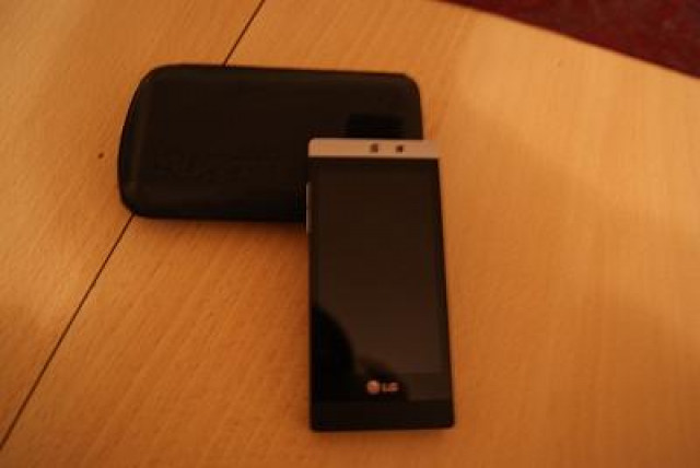 LG GD880 mini. Top gepflegtes Handy.Wie neu!Garantie bis 06/2012.Mit Bugatti Led - Kommunikation - Kiel