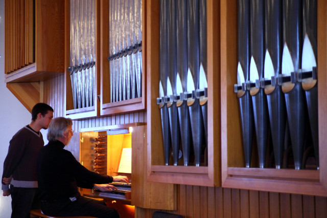 Musik zu Hochzeiten, Trauerfeiern und Events - Dienstleistungen Business Gewerbe - Wetzlar