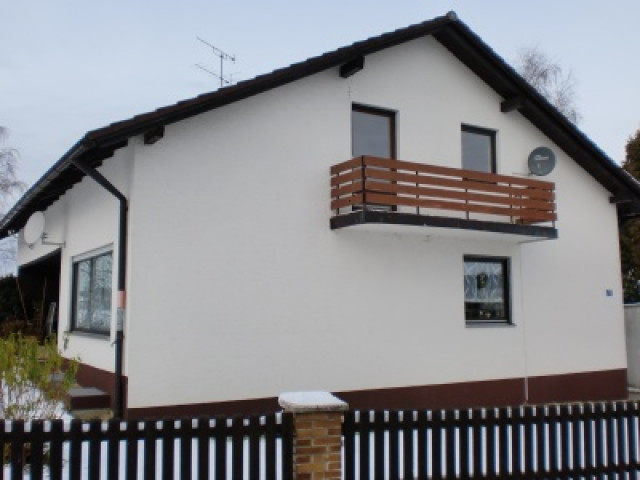 4 Zim.Wohnung 1. Stock in einem 2 Familienhaus in 94344 Wiesenfelden ( BMW Werks - Immobilien - Wiesenfelden
