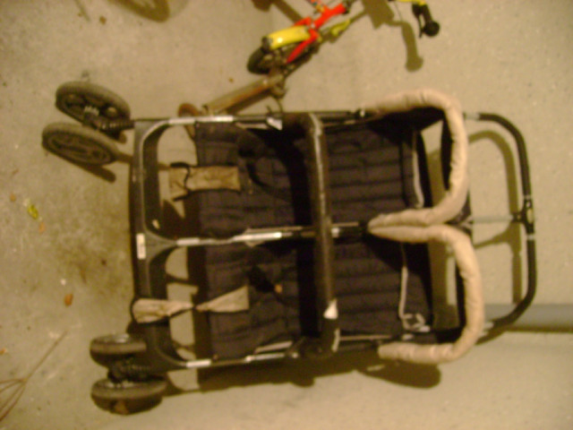 ZWILLINGSBUGGY ABZUGEBEN - Baby und Kind - bottrop