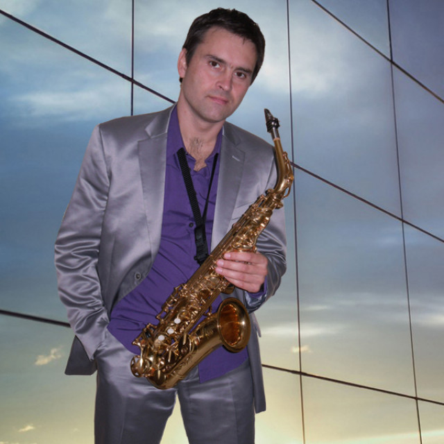 Profi-Saxophonist mit exklusiven Repertoire für Ihr Event - Sonstige Anzeigen - Heiligenhaus
