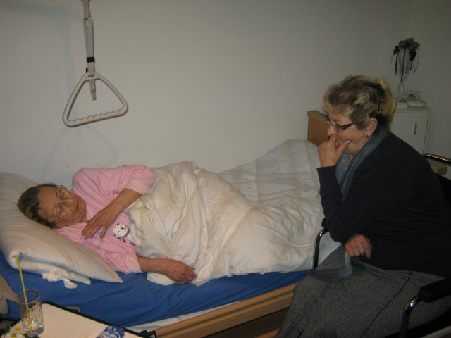 BETREUUNG FÜR KRANKE UND ÄLTERE MENSCHEN - Dienstleistungen Business Gewerbe - Hannover