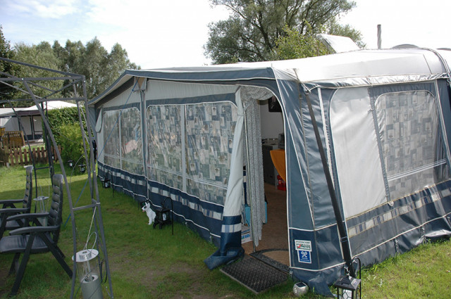 Wohnwagen TEC Travel King 690 TKM mit Vorzelt - Camping - Herne