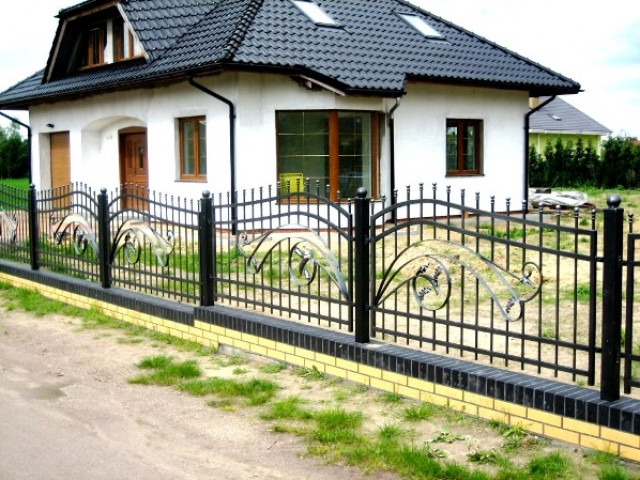 PA-MET HERSTELLER v. ZÄUNE*TORE PFORTEN*GELÄNDER*ZAUNANLAGEN a. POLEN feuerverzi - Handwerk Hausbau Garten - göttingen