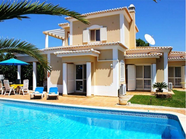 2281(B) Villa mit Pool in Carvoeiro an der Algarve in Portugal  - Immobilien - Carvoeiro