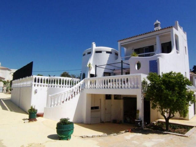 2229  Villa + Apartment in Carvoeiro an der Algarve in Portugal - Immobilien - Carvoeiro