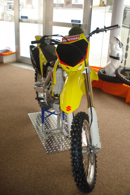Suzuki RMZ 250 - Modell 2010 - NEU     - Motorraeder und Teile nach Marken - Riedenburg