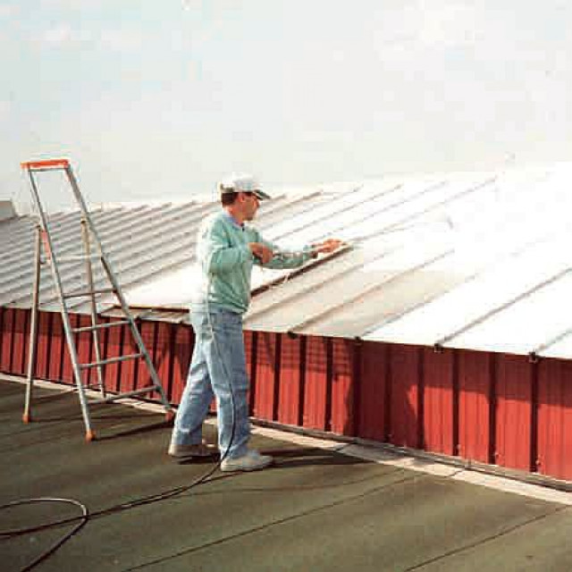 Sonnenschutzlack - Die ideale Lösung für Gewerbe und Industriedächer von Top Fol - Dienstleistungen Business Gewerbe - Mönchengladbach