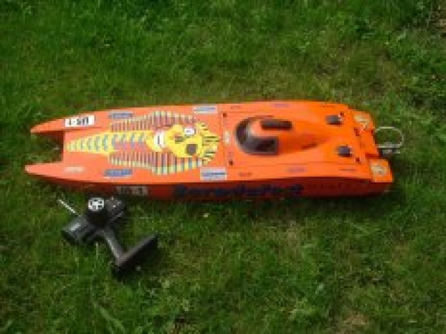Die ISIKLAR ; Power-Boot mit Brushless-Motor von Plettenberg. - Hobby Spiele - Krummesse