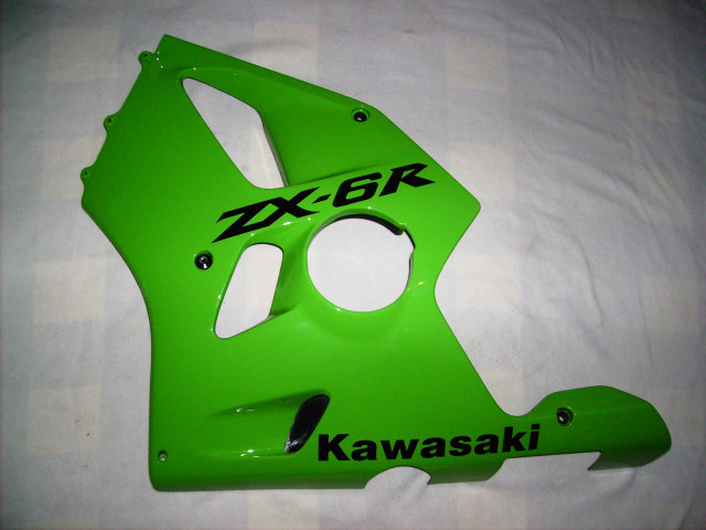 Kawasaki zx 600 Bj. 1996 Seitenverkleidung - Motorraeder und Teile nach Marken - Nordhausen