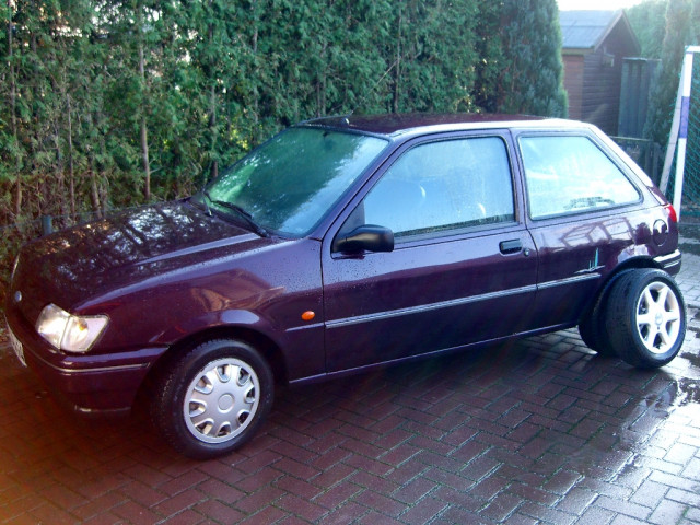 Ford Fiesta 1,3 60 Ps Sondermodell Chianti - Autos nach Marken - Drochtersen