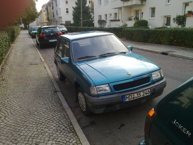 Verkaufe Opel Corsa Acc 1,2i Swift mit TÜV und ASU fahrbereit  - Autos nach Marken - Magdeburg