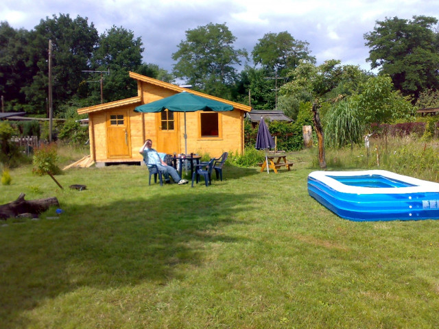 Suchen allerlei für unseren Garten - Camping - Hamburg