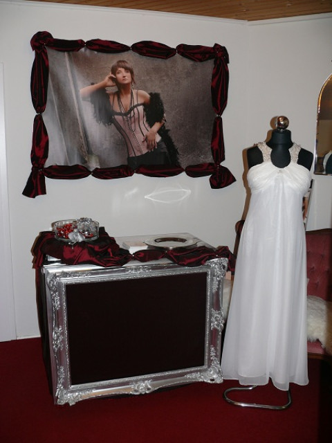 Abendkleider, Abendmode, Damenbekleidung, Unterwäsche, Dessous,  - Kleidung Schmuck Accessoires - Hüllhorst-Oberbauerschaft