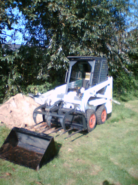 Bobcat 443 - Nutzfahrzeuge - Nartenstr. 21      21079 Hamburg