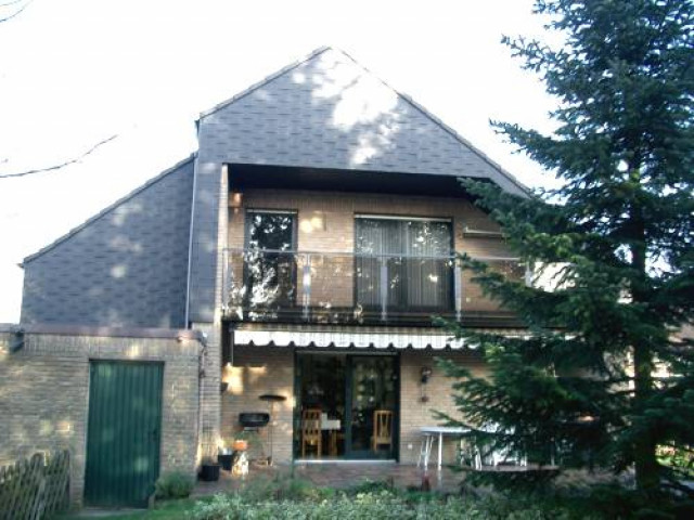 Großzügiges, gepflegtes Reihenendhaus mit Garage und Loggia in zentraler Lage vo - Immobilien - Gütersloh